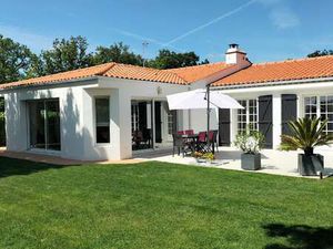 Vente Maison à Saint-Hilaire-de-Chaléons (44680) : à vendre / 140m² Saint-Hilaire-de-Chalé