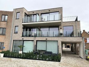 Appartement à louer à Dampoortstraat 160 Sint-Kruis (RBU96856)