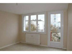 Location Appartement 2 pièces à Laval (53000) : à louer 2 pièces / 46m² Laval