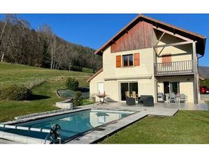 Maison Saint-Aupre 162 m² T-5 à vendre  449 500 €