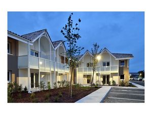 T2 avec terrasse et parking dans jolie rés. calme et arborée