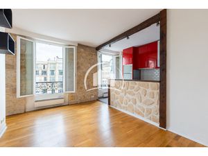 Rue de Montreuil - RER A Vincennes