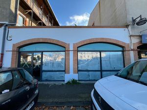 A louer - Local commercial - Entièrement refait