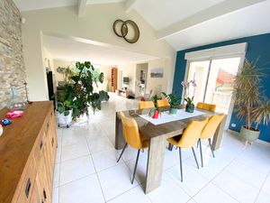 MAISON FAMILIALE LUMINEUSE