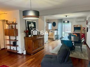 Eysines / Caudéran – Maison d'environ 127m2 avec 4 chambres  2 extérieurs  parking