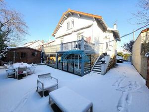 Maison de 6 pièces de luxe en vente à Ormesson-sur-Marne  France