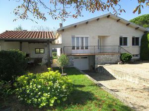 CONSTRUCTION TRADITIONNELLE EN TRES BON ETAT