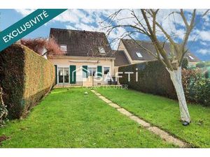 MAISON SEMI-MITOYENNE PAR LE GARAGE