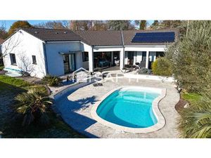 Villa contemporaine 4 pièces avec piscine