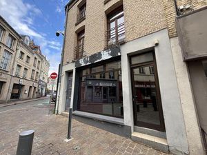 SAINT-OMER - LOCAL COMMERCIAL RUE DES EPEERS