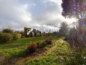 TERRAIN A BATIR A PROXIMITE DE LA CAPELLE