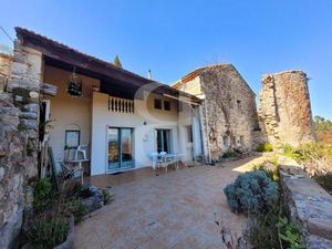Maison en pierres avec terrain et superbe vue région Grignan