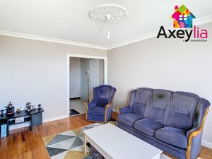 A VENDRE - 1 MIN DE ROANNE - APPARTEMENT T3 AVEC GARAGE ET 2 BALCONS