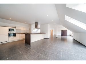 Appartement te huur in Ath met 3 slaapkamers