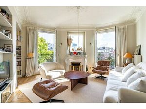 Paris 6th District – An Ideal Pied A Terre