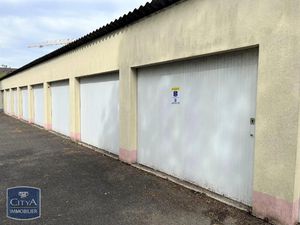 Parking à louer - Saint-Pierre-des-Corps (37) - 90€