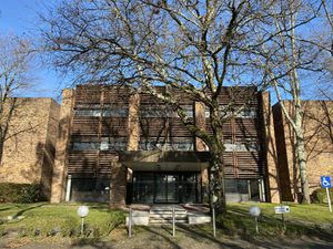 Location Local Professionnel 1 052m²