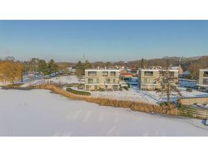 Recent appartement met uitzicht over het Donkmeer