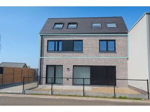 Luxueus 3-slaapkamer appartement te koop met terras van 40m²
