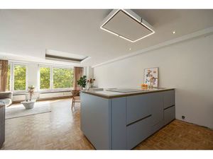 Licht 2 slaapkamer appartement aan het Zuid