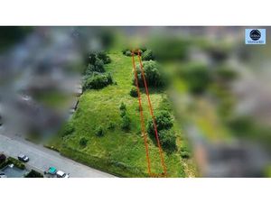 GOED GELEGEN GROND VOOR GESLOTEN BEBOUWING