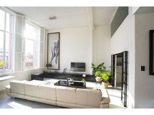 First Sale: vrijdag 9/1 (16.00-20.00) & zaterdag 10/1 (9.00 - 17.00)