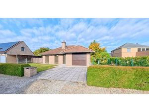 Ruime woning op toplocatie met grote tuin en inpandige garage!