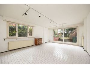 Commercieel te koop in Antwerpen met 1 slaapkamer