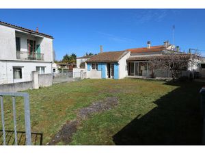 Vente maison 6 pièces 66 m² Saint-Georges-d'Oléron (17190)