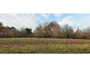 Terrain à bâtir à Saint-Laurent-des-Hommes (24400)