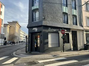 LOCAL COMMERCIAL A LOUER