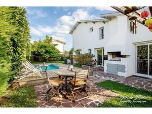 Maison de 6 pièces de luxe en vente à Saint-Paul-lès-Dax  France