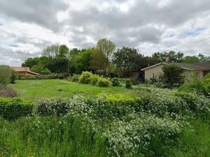 Terrain à bâtir à La Lande-de-Fronsac (33240)