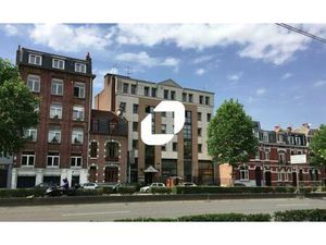 A LOUER  GRANDS BOULEVARDS