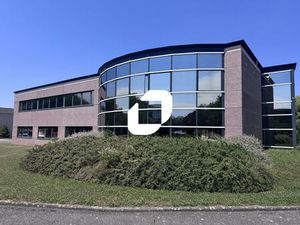 A VENDRE OU A LOUER  PLATEAU NEUF EN RDC