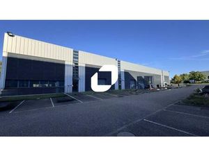 A LOUER  BATIMENT INDEPENDANT