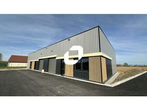 A LOUER  LOCAUX NEUFS