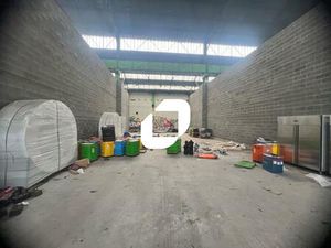 A LOUER  LOYER ATTRACTIF - LOCAUX BIEN SITUES