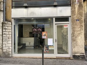 LOCAL COMMERCIAL VIENNE - 42 m2