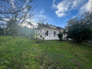 Maison spacieuse à vendre à Mourenx - 5 chambres  177.60 m²