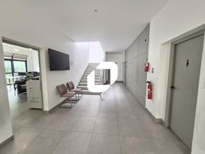 A LOUER  BATIMENT INDEPENDANT CLIMATISE