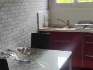 Location appartement 2 pièces 46 m² à Saint-Seurin-de-Cursac (33390)