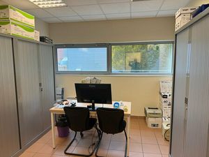 BUREAUX A VENDRE