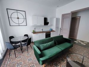 Location appartement 3 pièces 75 m² à Béziers (34500)