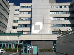 A LOUER  Bureaux en pied de la future gare Ligne 18