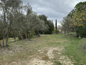 Vente terrain neuf 800m2 Saint-Maximin-la-Sainte-Baume - 195000 € - Surface Privée
