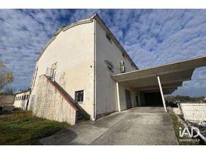 Vente Bureaux et commerces à Villaudric (31620) : à vendre / 760m² Villaudric