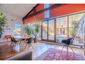 Bureau 7 pièces - 211 m²