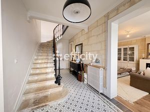 Maison 7 pièces - 228 m²
