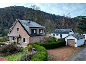 Maison à vendre avec jardin et 3 chambres   Bohan (VWD16146)